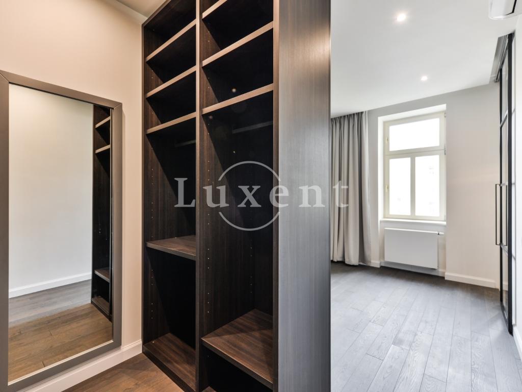 Pronájem bytu 4+kk 137 m2, Praha – náhled fotky 12