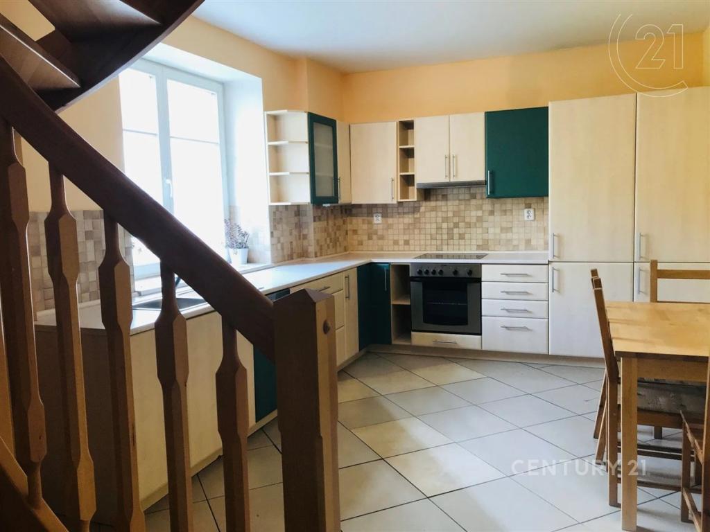 Pronájem bytu 2+kk 80 m2
