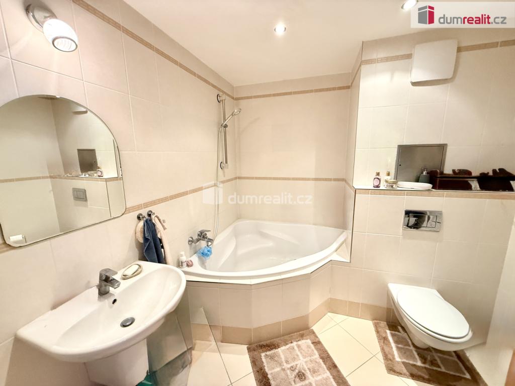 Pronájem bytu 2+kk 72 m2