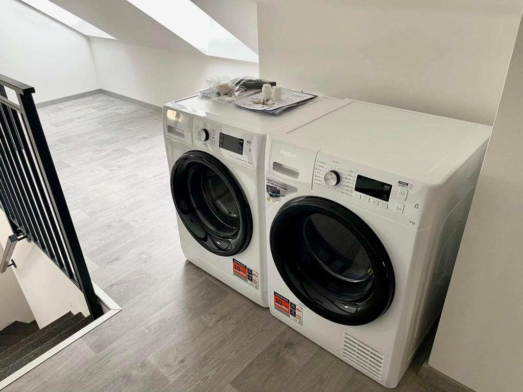 Spolubydlení 6 a více 120 m2