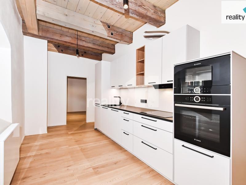 Pronájem bytu 2+kk 64 m2