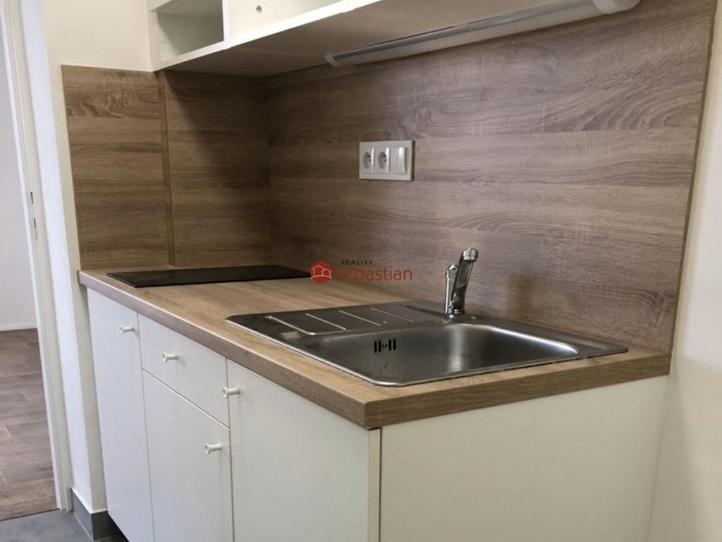 Pronájem bytu 1+kk 24 m2