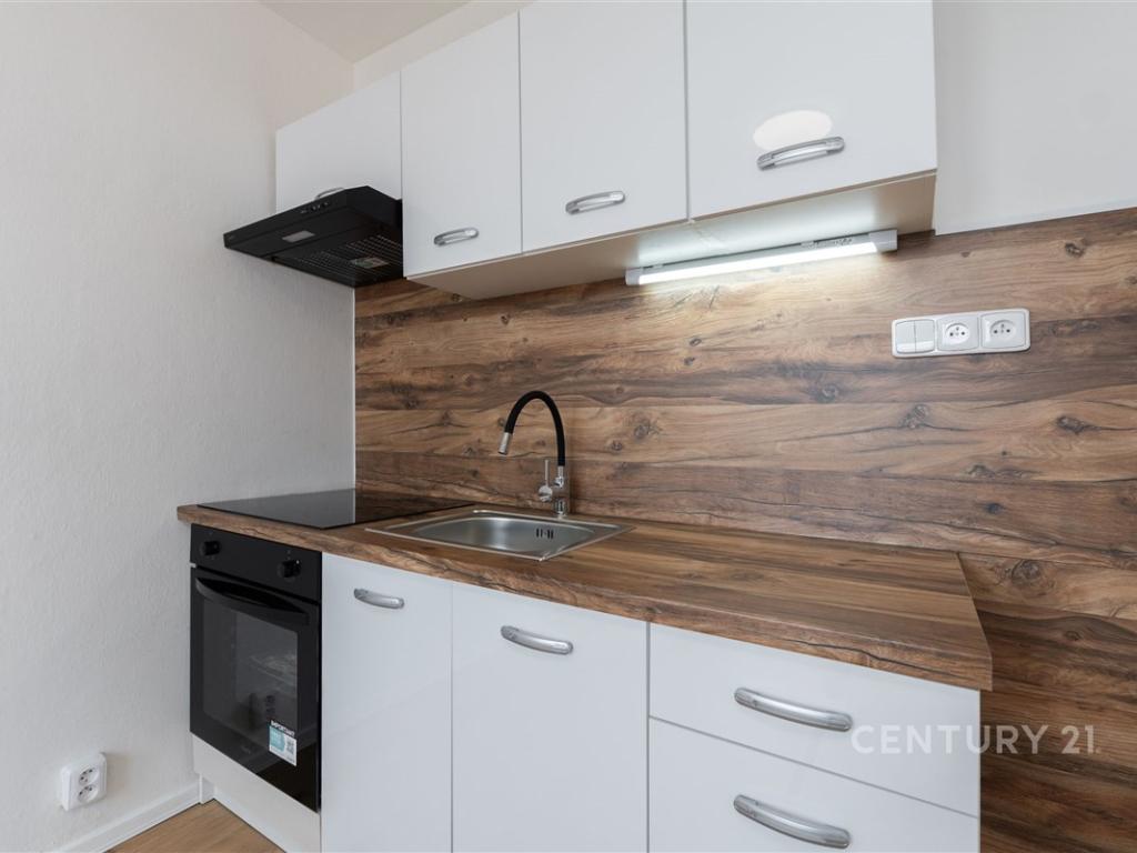 Pronájem bytu 2+kk 33 m2