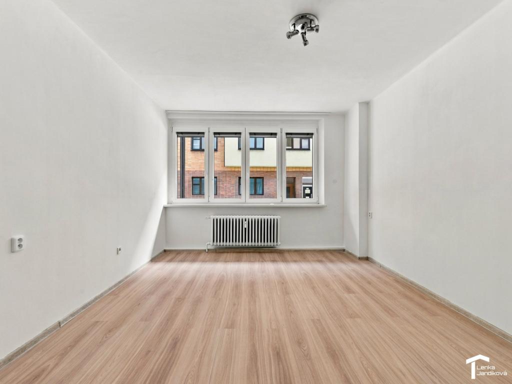 Prodej bytu 3+1 74 m2, Pardubice – náhled fotky 8