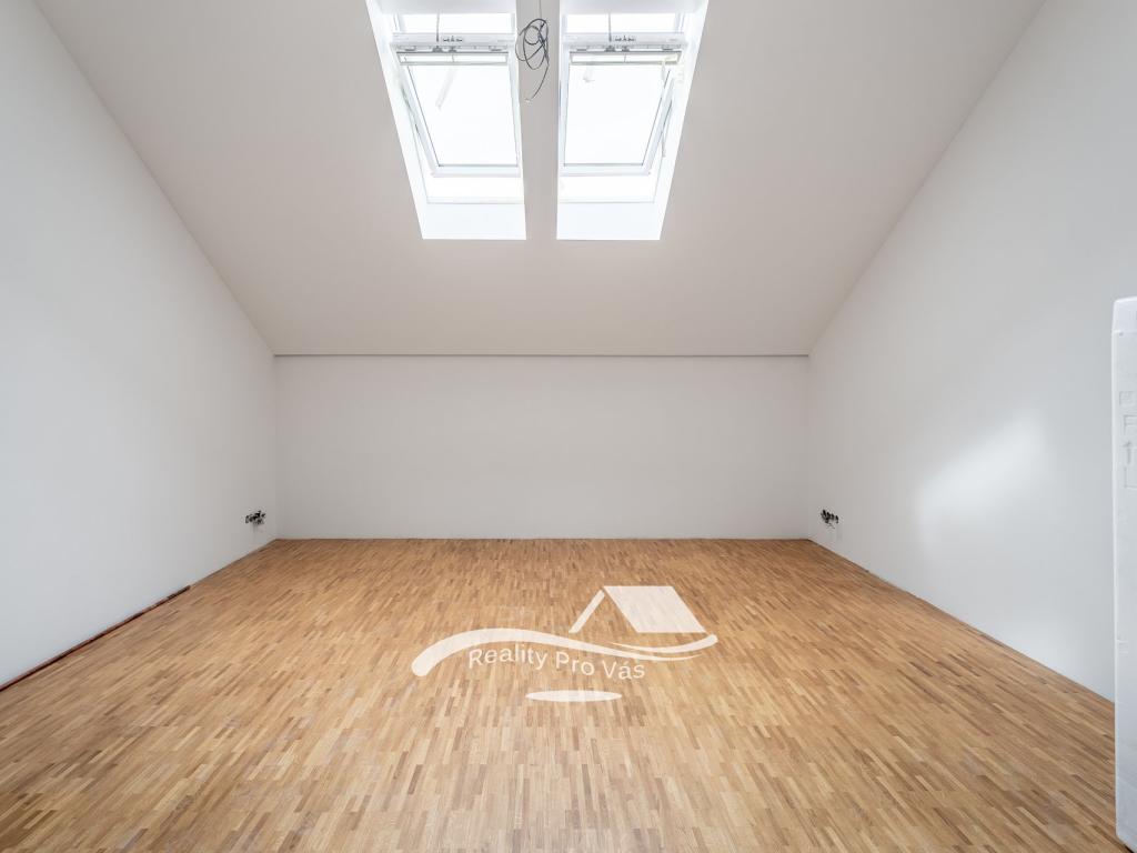 Pronájem bytu 1+kk 49 m2