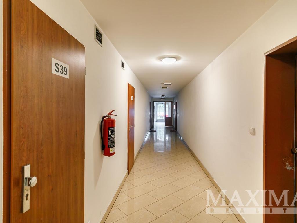Prodej bytu 1+kk 36 m2, Praha – náhled fotky 20