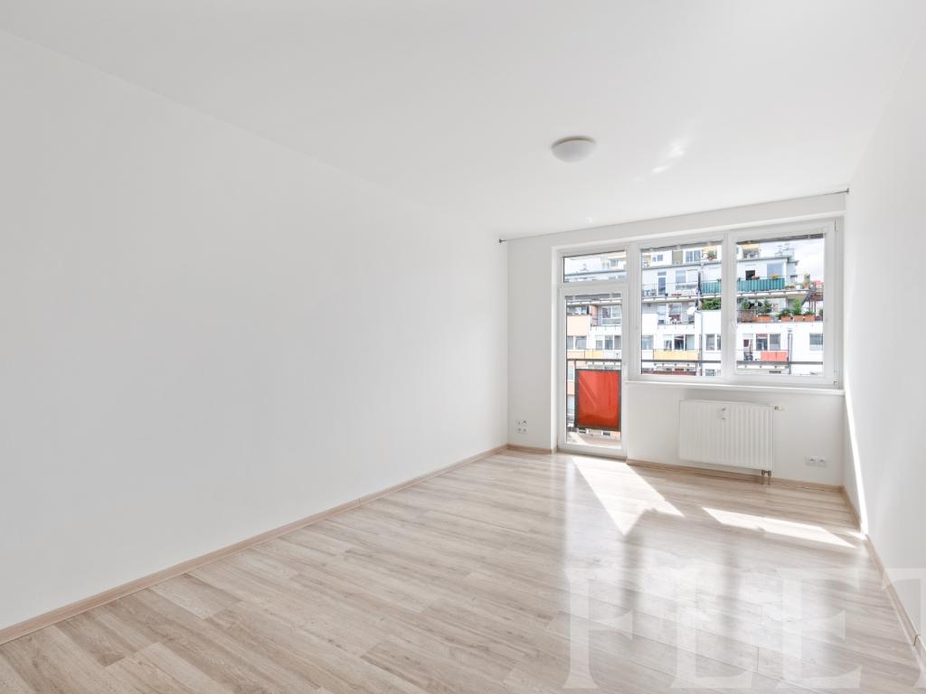 Pronájem bytu 2+kk 48 m2, Praha – náhled fotky 8