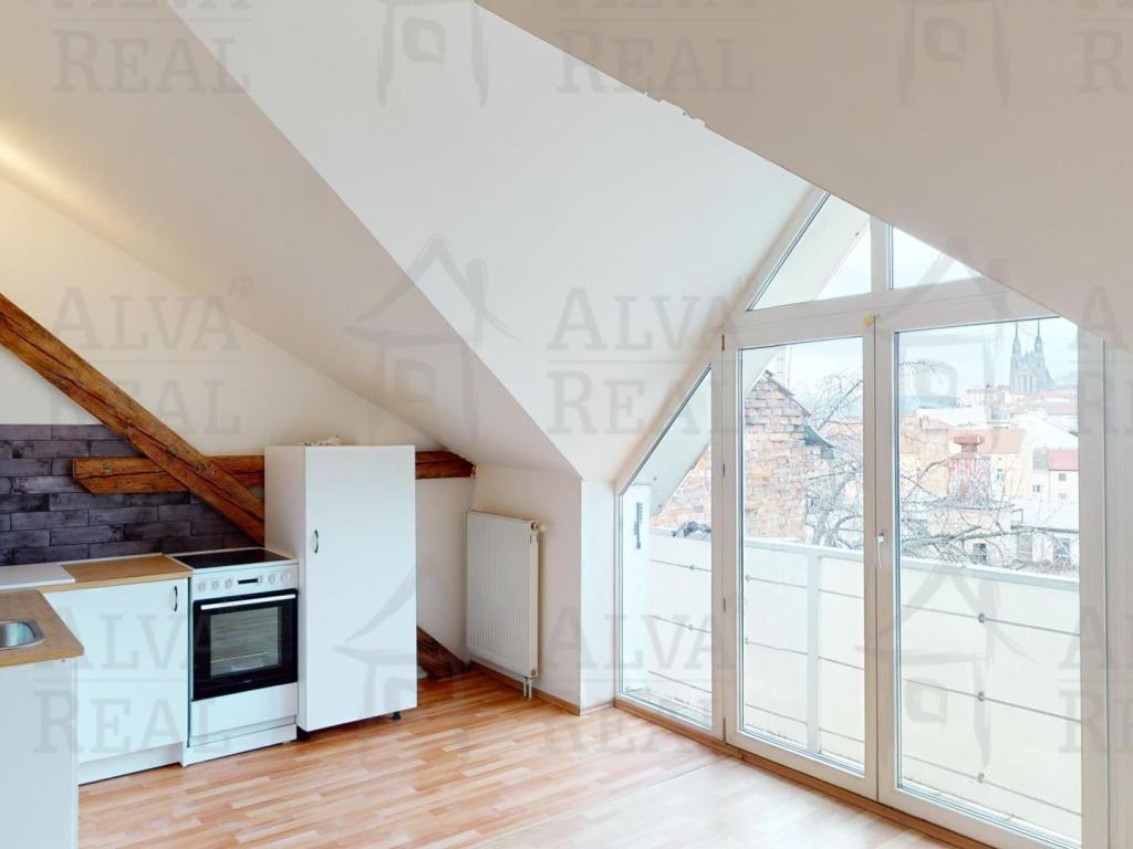 Pronájem bytu 3+kk 90 m2