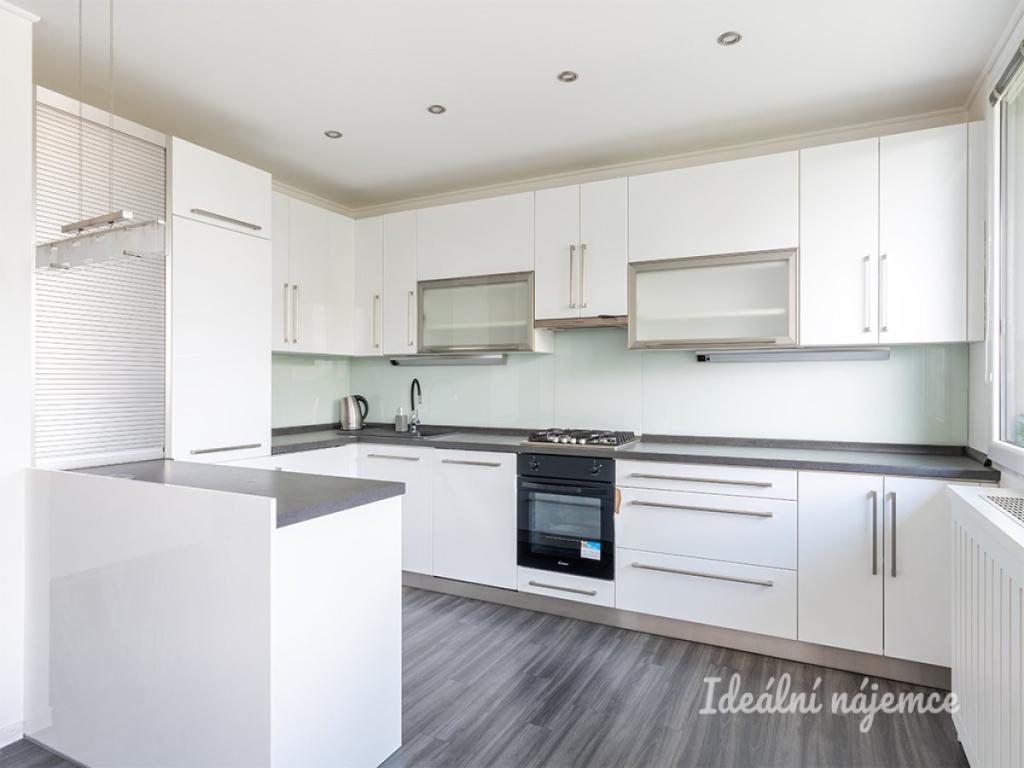 Pronájem bytu 3+kk 62 m2