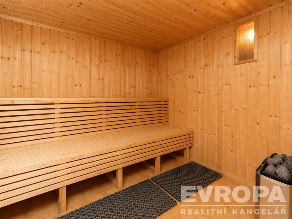 Pronájem domu 350 m2, Průhonice – náhled fotky 11