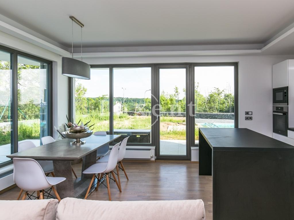 Pronájem bytu 3+kk 156 m2