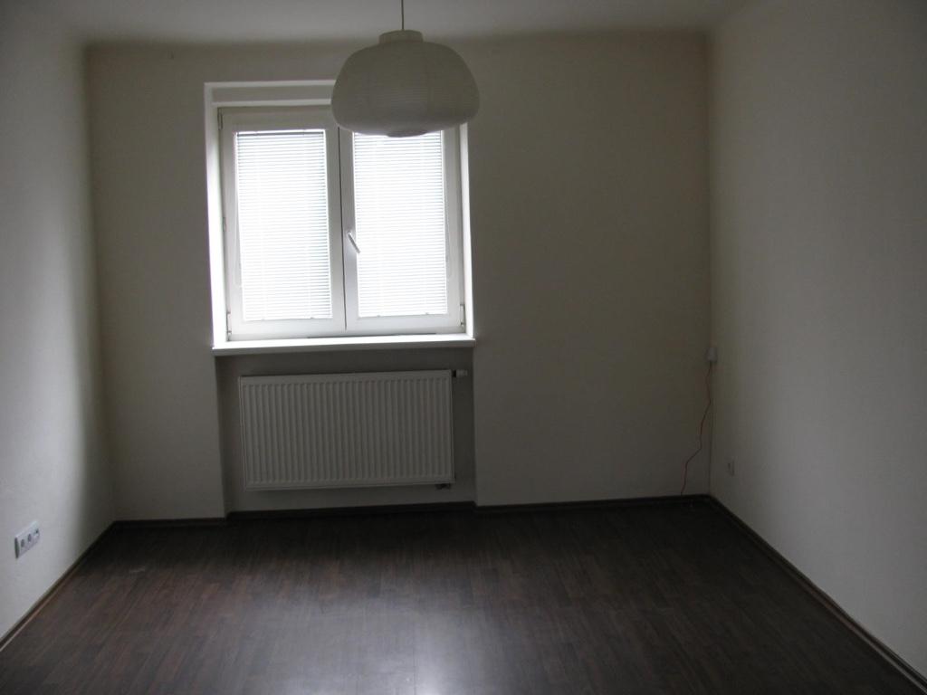 Pronajem bytu 2+1 60 m2