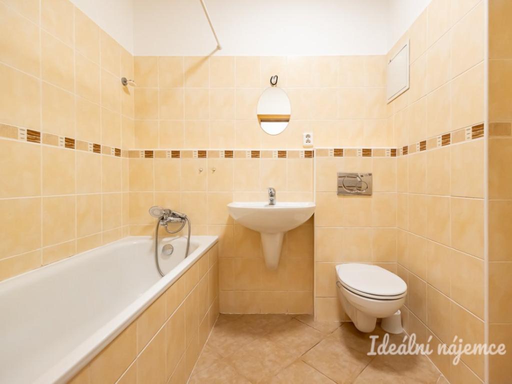 Pronájem bytu 1+kk 28 m2, Praha – náhled fotky 10