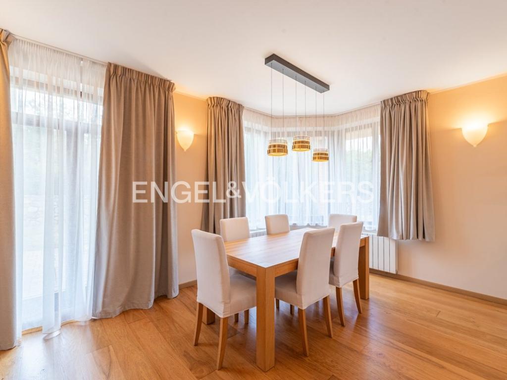Pronájem domu 288 m2