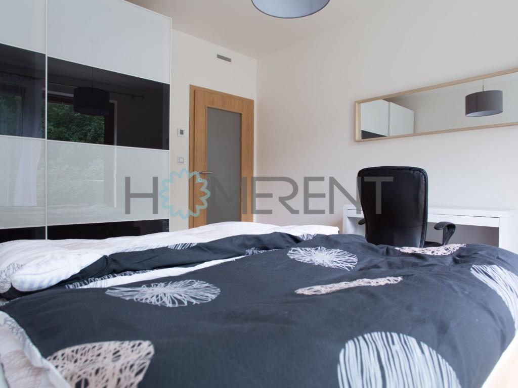 Pronájem bytu 2+kk 46 m² – pohled 5