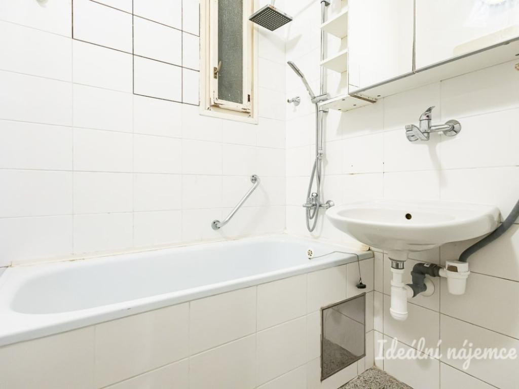 Pronájem bytu 2+kk 52 m2, Praha – náhled fotky 11