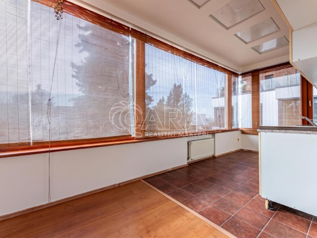 Listing 1