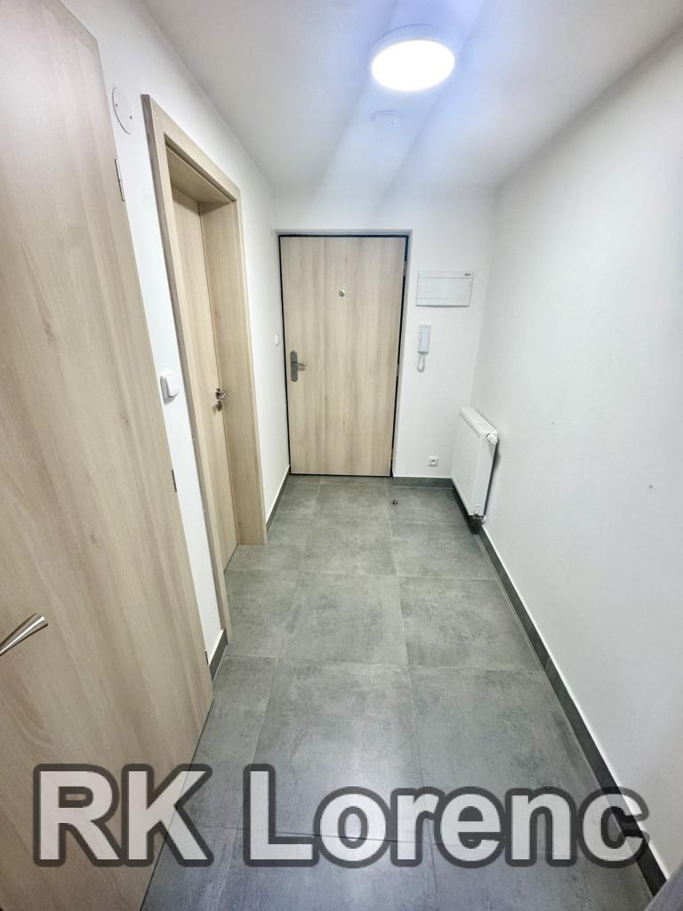 Pronájem bytu 1+kk 32 m2