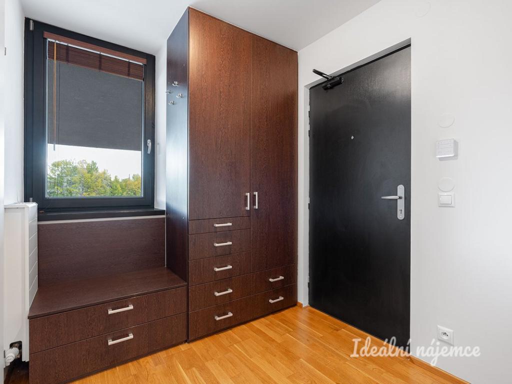 Pronájem bytu 2+kk 64 m2, Praha – náhled fotky 13