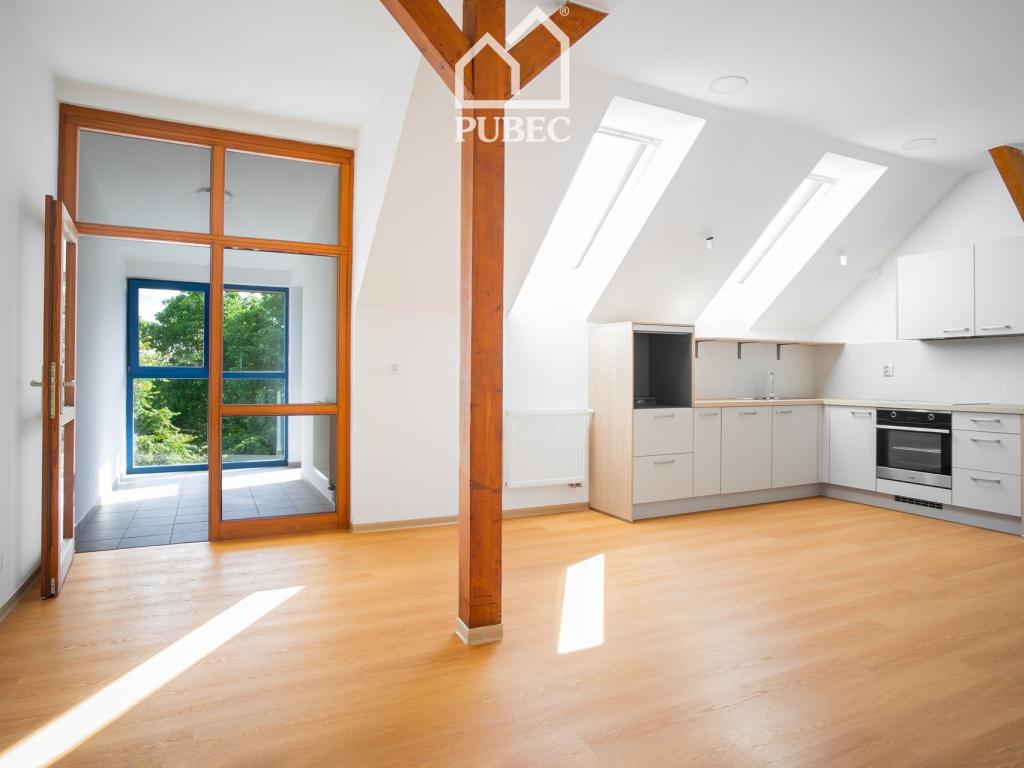 3-room apartment for rent · 70 m² · Plzeň — 742 €/mo