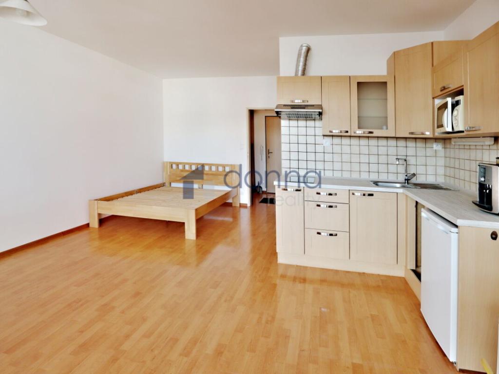 Prodej bytu 1+kk 36 m2, Praha – náhled fotky 2