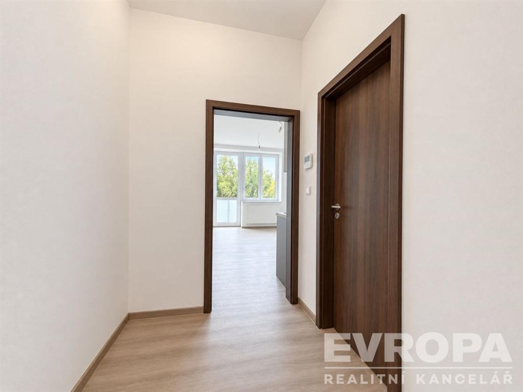 Pronájem bytu 1+kk 32 m2, Břeclav – náhled fotky 8