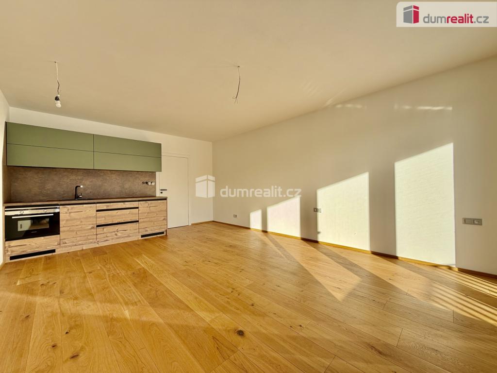 Pronájem bytu 1+kk 37 m2