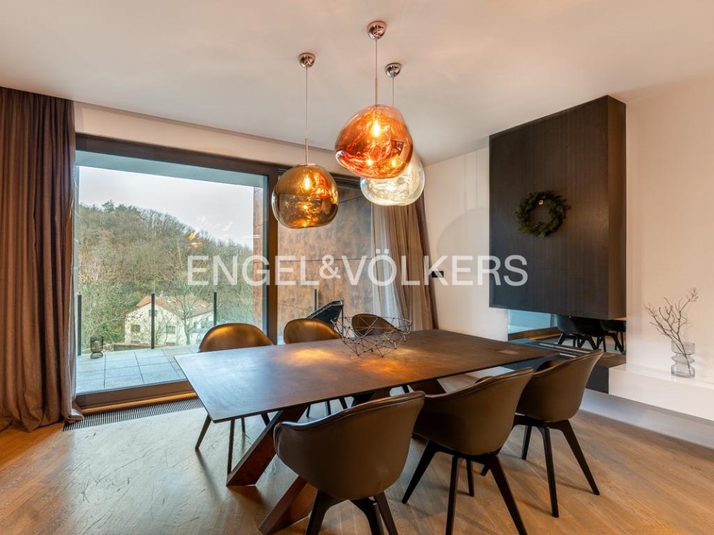 Pronájem bytu 4+kk 118 m2