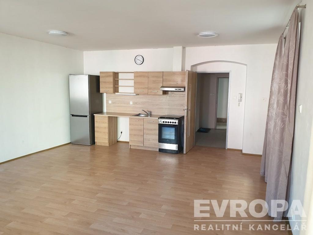 Pronájem bytu 1+kk 39 m2