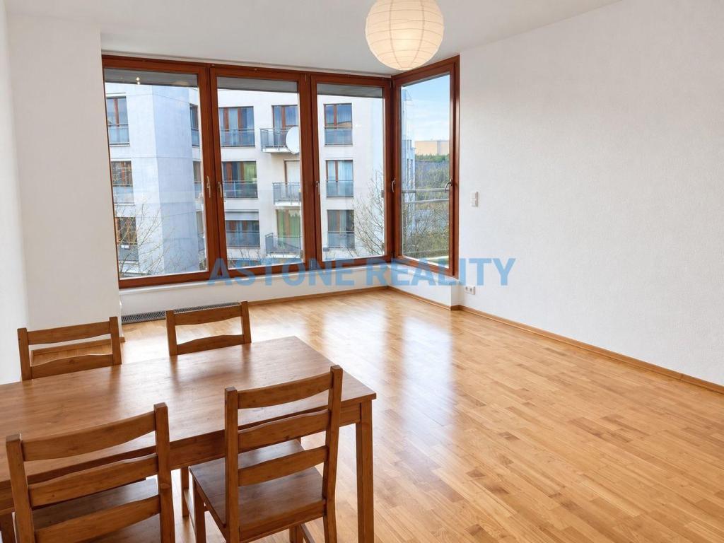 Pronájem bytu 2+kk 55 m2