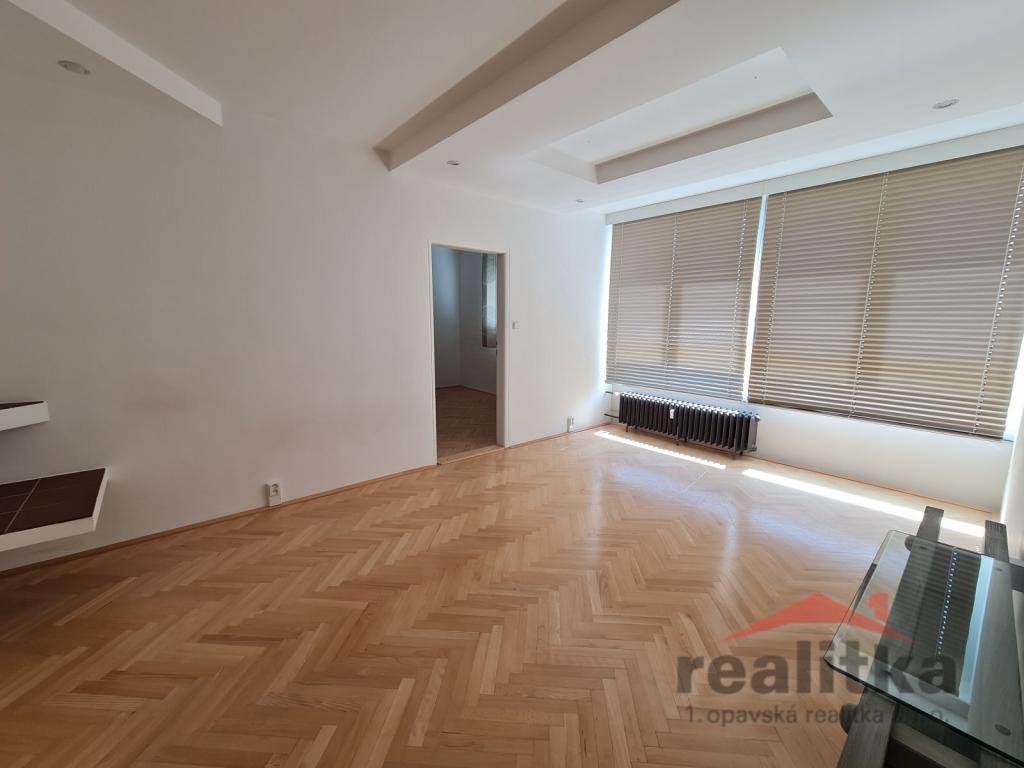 Pronájem bytu 2+1 60 m² – pohled 3