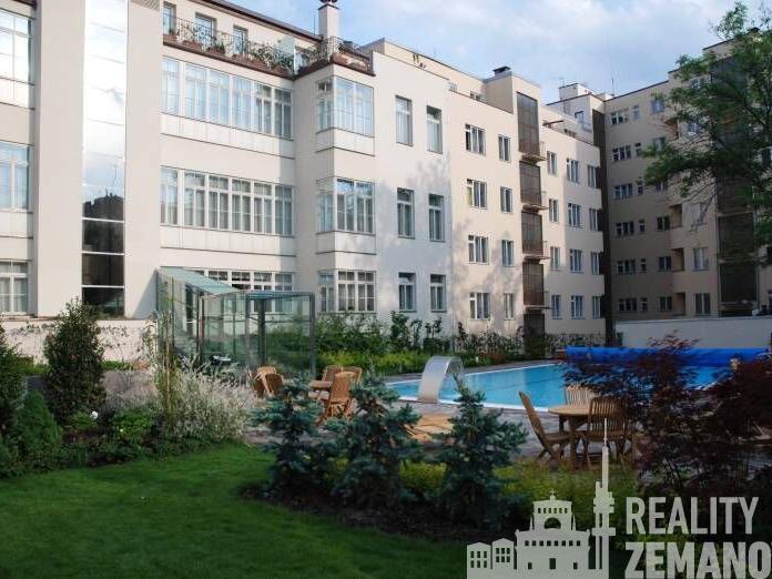 Pronájem bytu 1+kk 38 m2