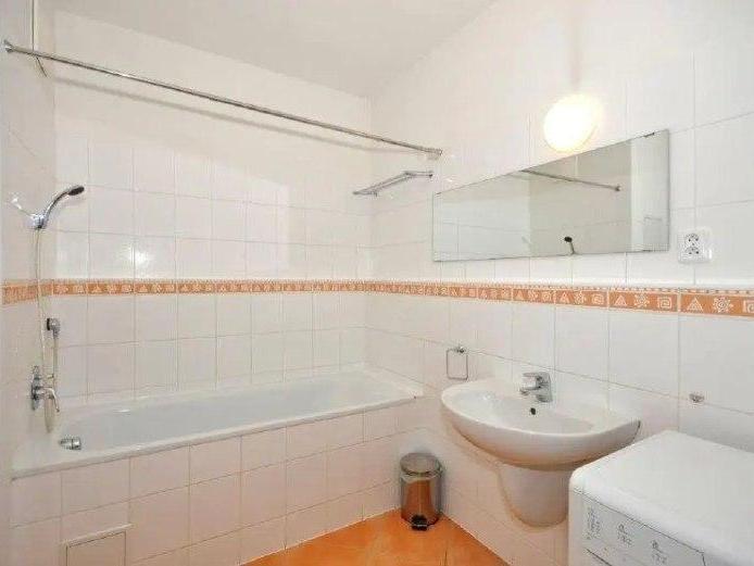Pronájem bytu 1+kk 38 m2