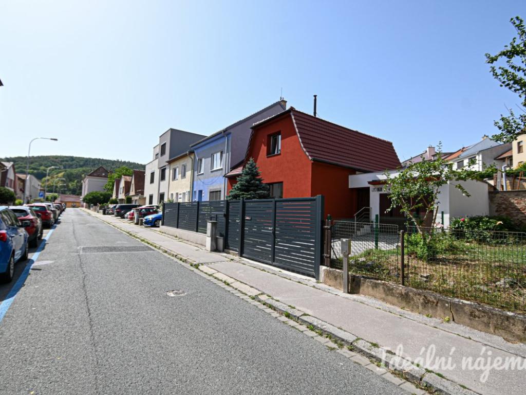 Pronájem bytu 3+1 180 m2