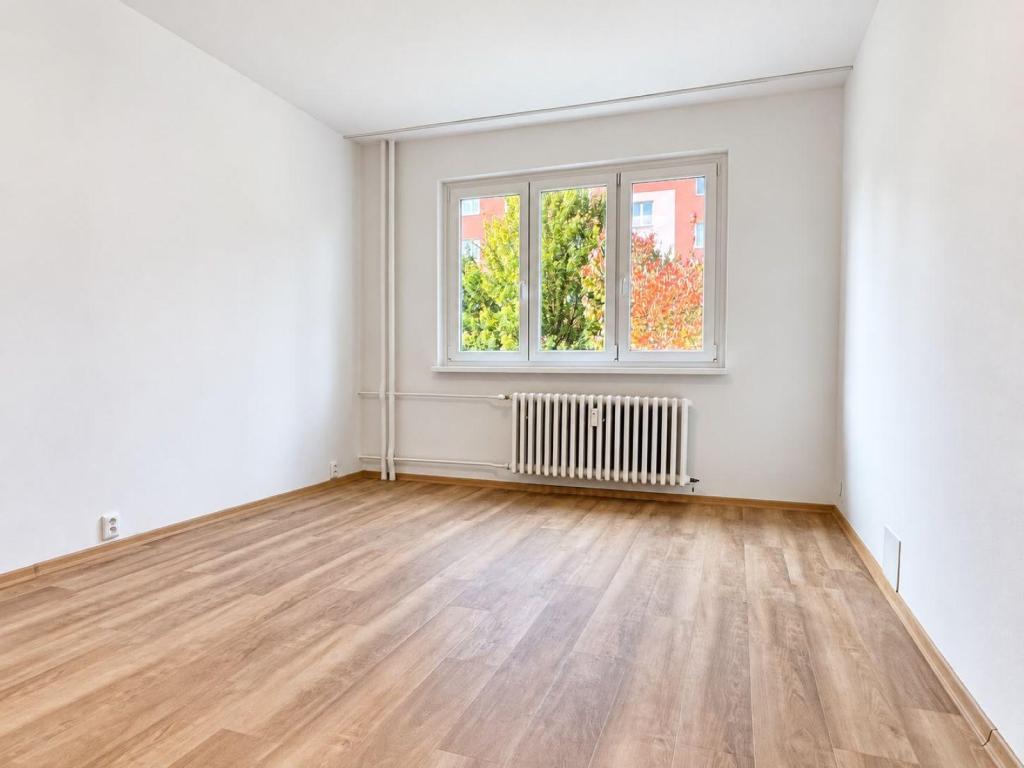 Pronájem bytu 1+1 37 m2