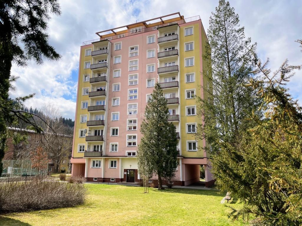 3+1, Vsetín - Luh, 2890000 Kč, 61 m2