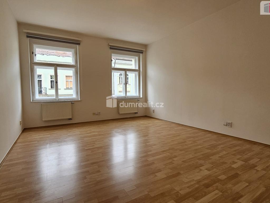 Pronájem bytu 3+kk 85 m² – pohled 4