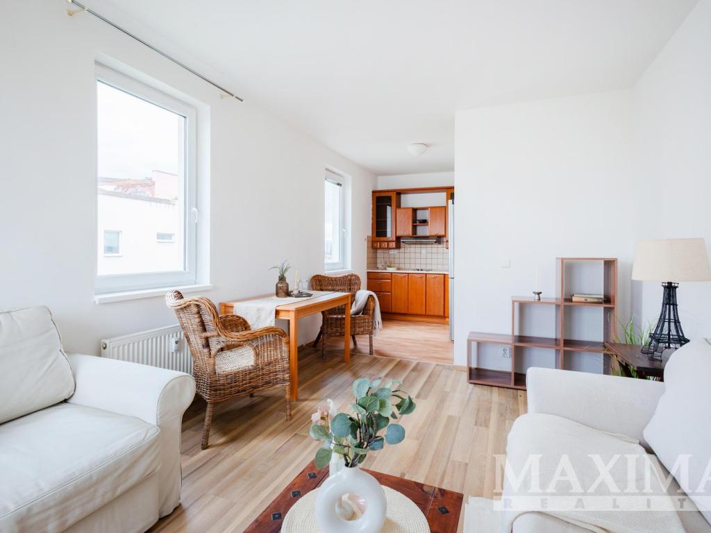 Prodej bytu 2+kk 49 m2, Praha – náhled fotky 12