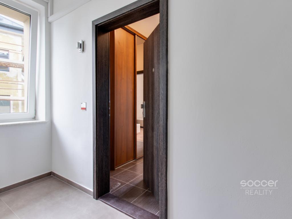 Pronájem bytu 1+kk 22 m² – pohled 5