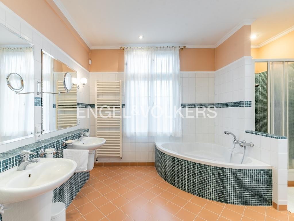 Pronájem bytu 4+1 150 m2, Praha – náhled fotky 10