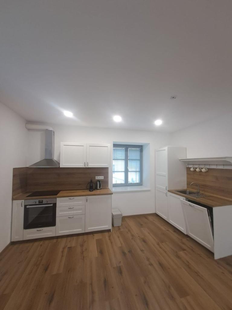 Pronájem bytu 2+kk 76 m2