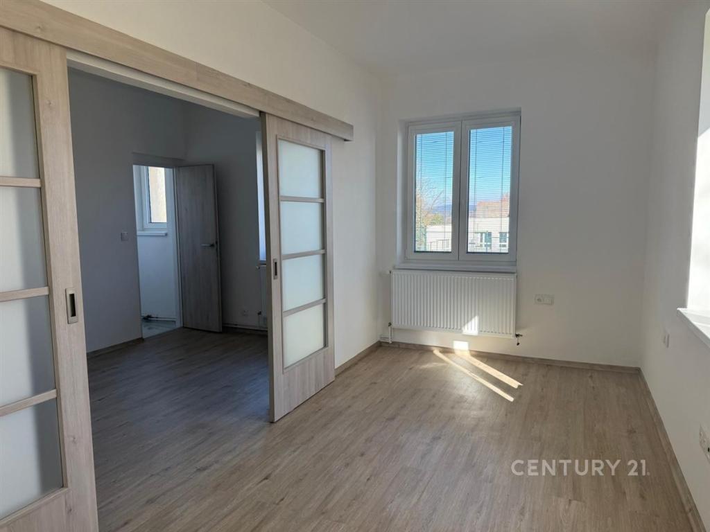 Pronájem bytu 3+1 77 m² - Widok 6