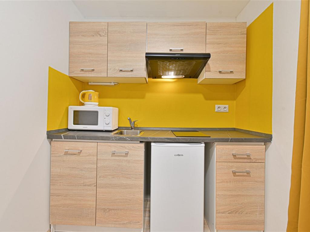 Pronájem bytu 1+kk 22 m² – pohled 3
