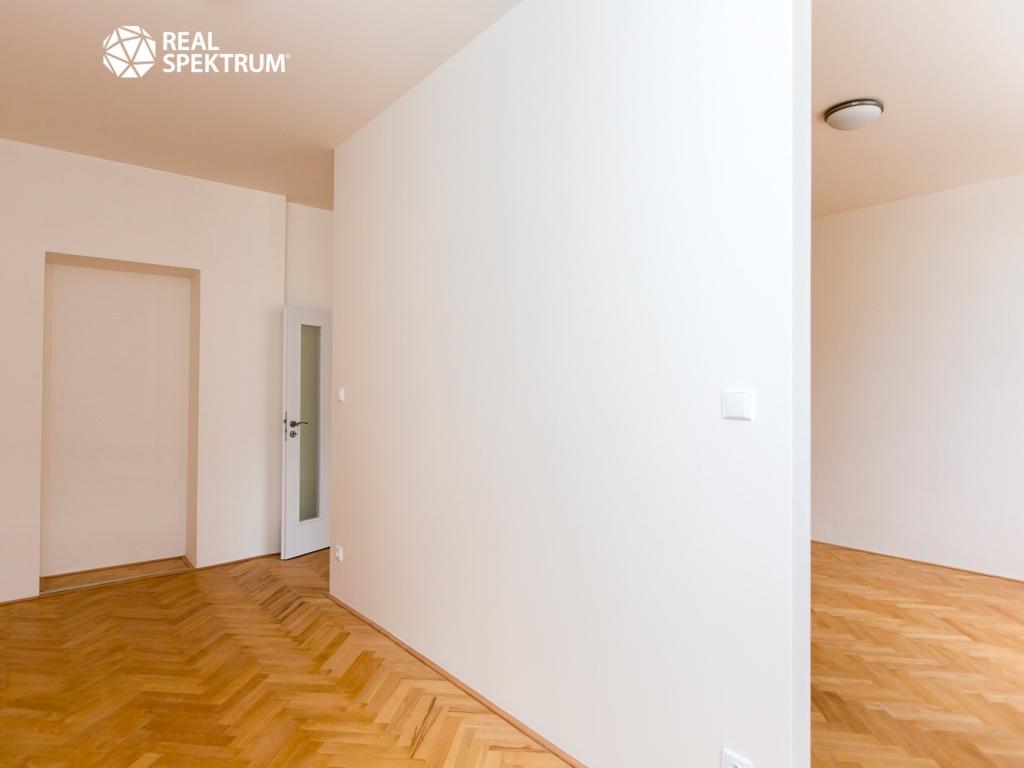Pronájem bytu 1+1 60 m2