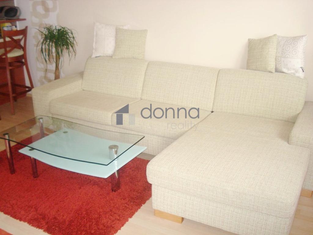 Pronájem bytu 2+kk 59 m2, Praha – náhled fotky 2