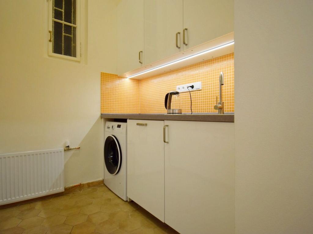 Pronájem bytu 1+1 32 m2, Praha – náhled fotky 6