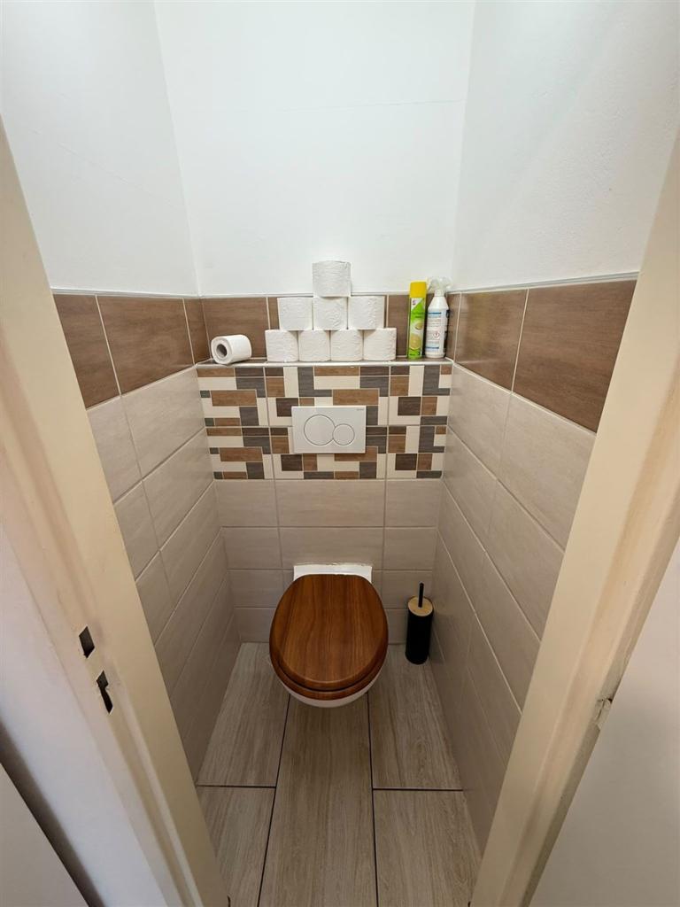 Pronájem bytu 2+kk 55 m2, Praha – náhled fotky 10