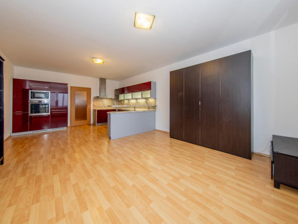 Pronajem bytu 2+kk 75 m2