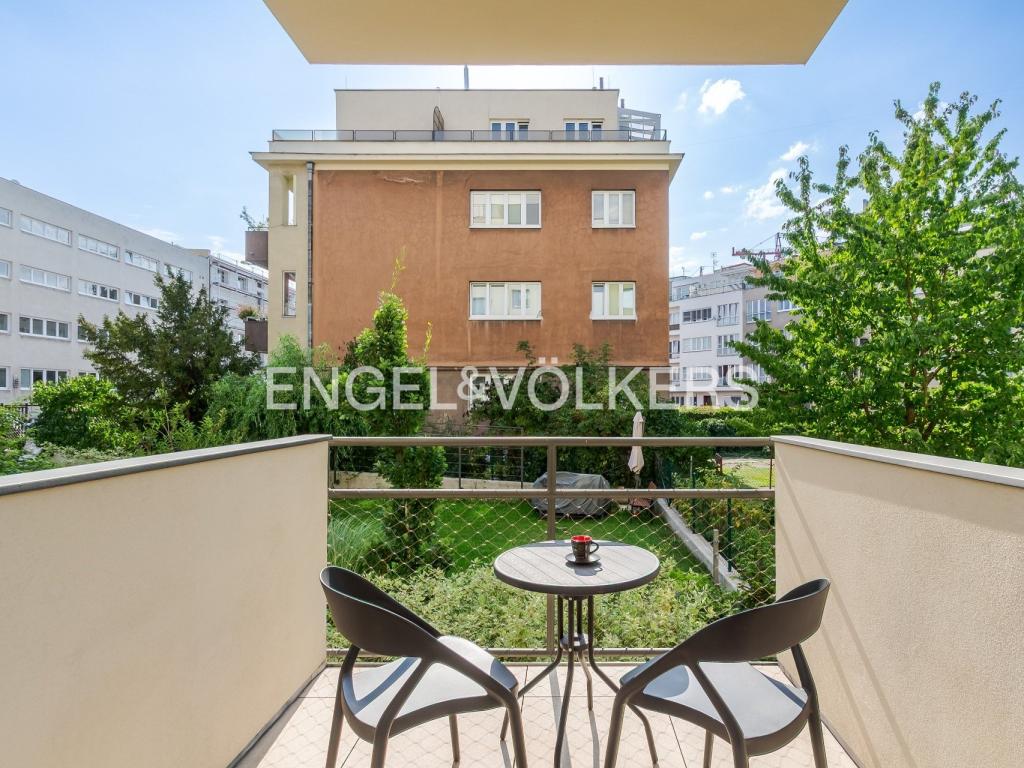 Pronájem bytu 2+kk 65 m2