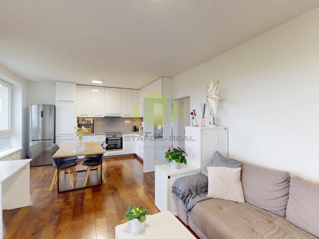 3-room apartment for rent · 77 m² · Olomouc — 948 €/mo